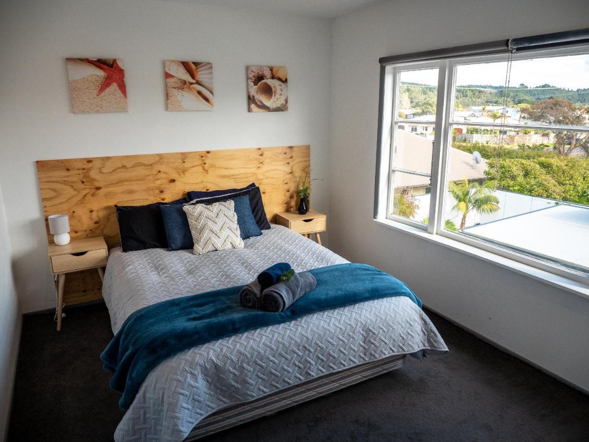 Surf N Stay Whangamata Exterior photo